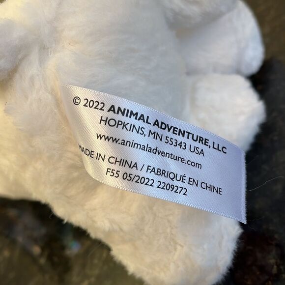 Animal Adventure 2022 Polar Bear with pink Bow. Pink Paws. Size 8” - Picture 7 of 7